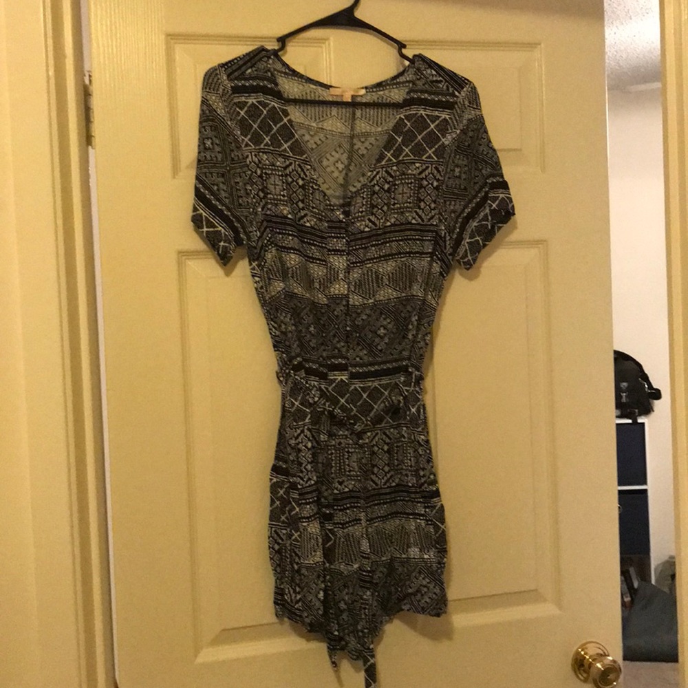 Sleeved romper🤗